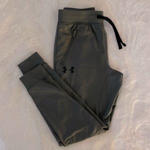 Boys Under Armour size youth x-small grey joggers.